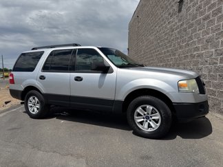 Used 2010 Ford Expedition XLT image 1