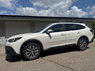Used 2020 Subaru Outback Premium image 1