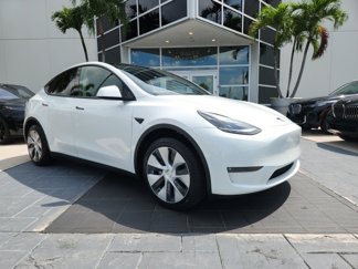 Used 2023 Tesla Model Y Long Range video 1