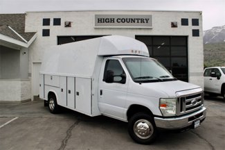 Used 2011 Ford E-450 and Econoline 450 Super Duty w/ Class I Trailer Tow Pkg image 1