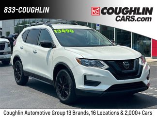Used 2018 Nissan Rogue SV image 1