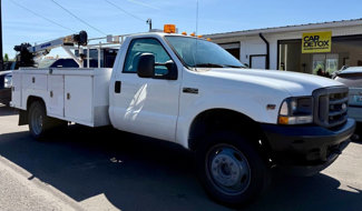 Used 2004 Ford F450 2WD Regular Cab Super Duty image 1