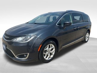 Used 2020 Chrysler Pacifica Touring-L Plus w/ Tire & Wheel Group image 1
