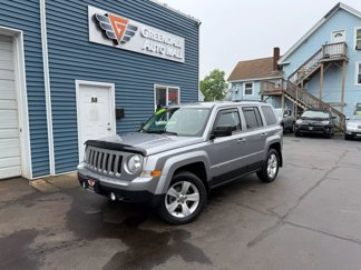 Used 2016 Jeep Patriot Latitude image 1