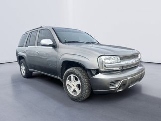 Used 2005 Chevrolet TrailBlazer LS w/ LS Preferred Equipment Group image 1