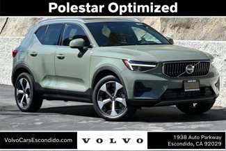 New 2025 Volvo XC40 B5 Core image 1