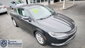 Used 2016 Chrysler 200 Limited w/ Convenience Group image 1