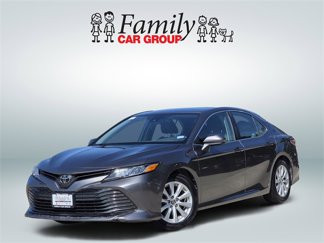 Used 2019 Toyota Camry LE image 1