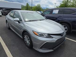 Used 2022 Toyota Camry LE image 1