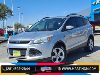 Used 2015 Ford Escape SE w/ Equipment Group 201A image 1