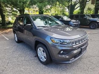 Used 2022 Jeep Compass Latitude w/ Convenience Group image 1