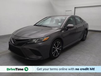 Used 2020 Toyota Camry SE image 1