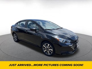 Used 2023 Nissan Versa SV image 1