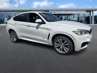 Used 2018 BMW X6 sDrive35i image 1