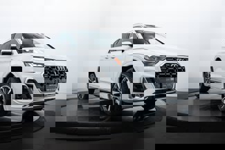 Certified 2024 Audi Q5 2.0T Premium w/ Convenience Package image 1