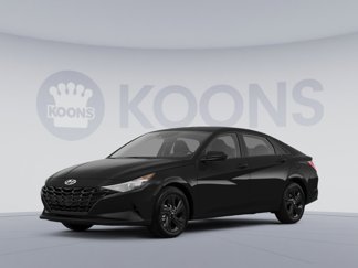 Used 2022 Hyundai Elantra SE image 1
