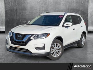 Used 2019 Nissan Rogue SV image 1