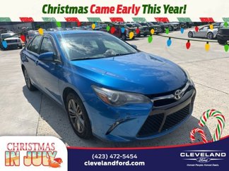Used 2017 Toyota Camry SE image 1