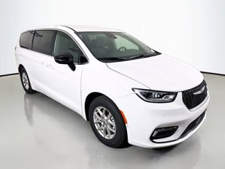 New 2025 Chrysler Pacifica Select w/ Uconnect Theater Family Group image 1