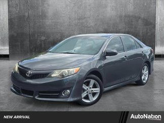 Used 2012 Toyota Camry SE image 1