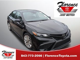 Used 2022 Toyota Camry SE image 1