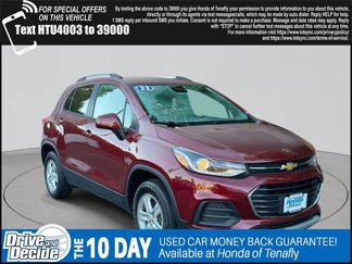 Used 2022 Chevrolet Trax LT w/ LT Convenience Package image 1