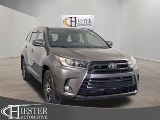Used 2018 Toyota Highlander SE image 1