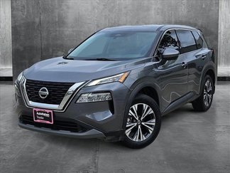 Used 2021 Nissan Rogue SV image 1