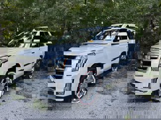 Used 2017 Cadillac Escalade Luxury image 1