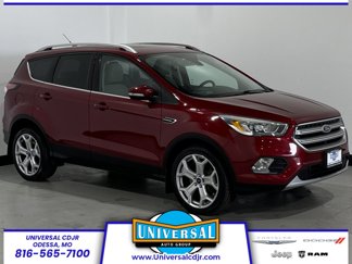 Used 2017 Ford Escape Titanium image 1