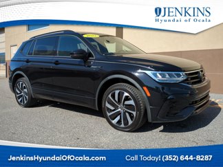 Used 2022 Volkswagen Tiguan SE R-Line image 1