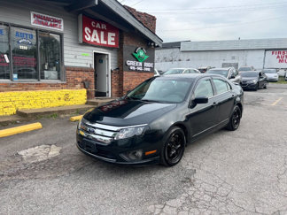 Used 2010 Ford Fusion SE image 1