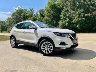 Used 2020 Nissan Rogue Sport SV w/ Technology Package image 1