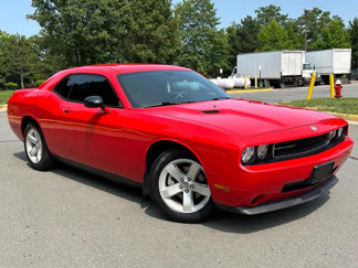 Used 2010 Dodge Challenger SE image 1