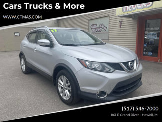 Used 2017 Nissan Rogue Sport SV w/ SV All-Weather Package image 1
