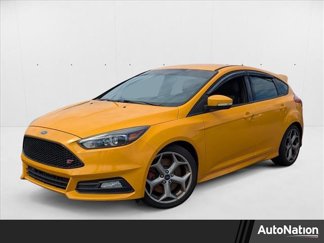 Used 2016 Ford Focus ST w/ Equipment Group 401A image 1