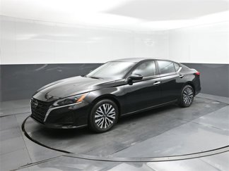 Used 2023 Nissan Altima 2.5 SV image 1