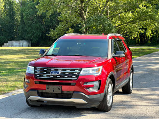 Used 2016 Ford Explorer XLT w/ Equipment Group 202A image 1