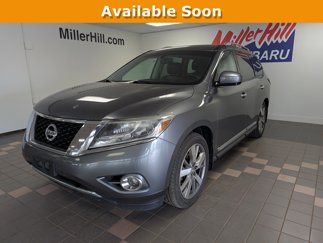 Used 2015 Nissan Pathfinder Platinum w/ Family Entertainment Package image 1