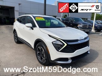 Used 2023 Kia Sportage LX image 1
