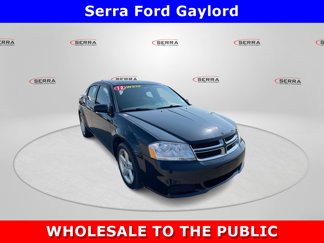 Used 2012 Dodge Avenger SXT image 1