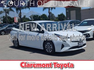 Used 2018 Toyota Prius Four image 1