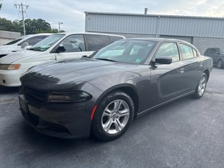 Used 2020 Dodge Charger SXT image 1