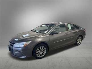 Used 2016 Toyota Camry XLE image 1