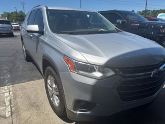 Used 2020 Chevrolet Traverse LT image 1