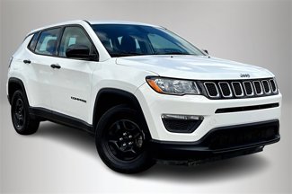 Used 2018 Jeep Compass Sport image 1