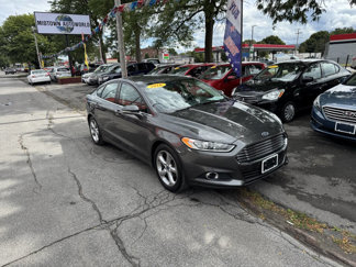 Used 2016 Ford Fusion SE w/ Equipment Group 201A image 1