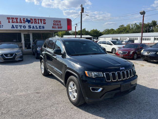 Used 2017 Jeep Grand Cherokee Laredo image 1
