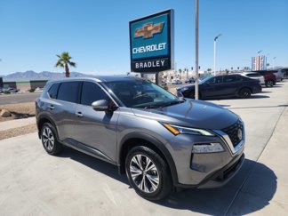 Used 2021 Nissan Rogue SV image 1