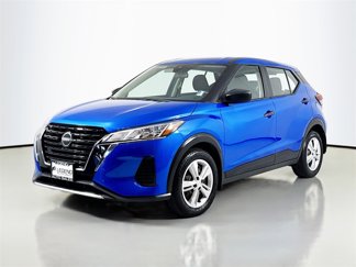 Used 2022 Nissan Kicks S image 1